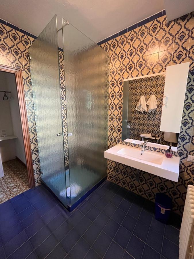 Bella Vita Guesthouse -Parcheggio Privato Interno Arona Zewnętrze zdjęcie