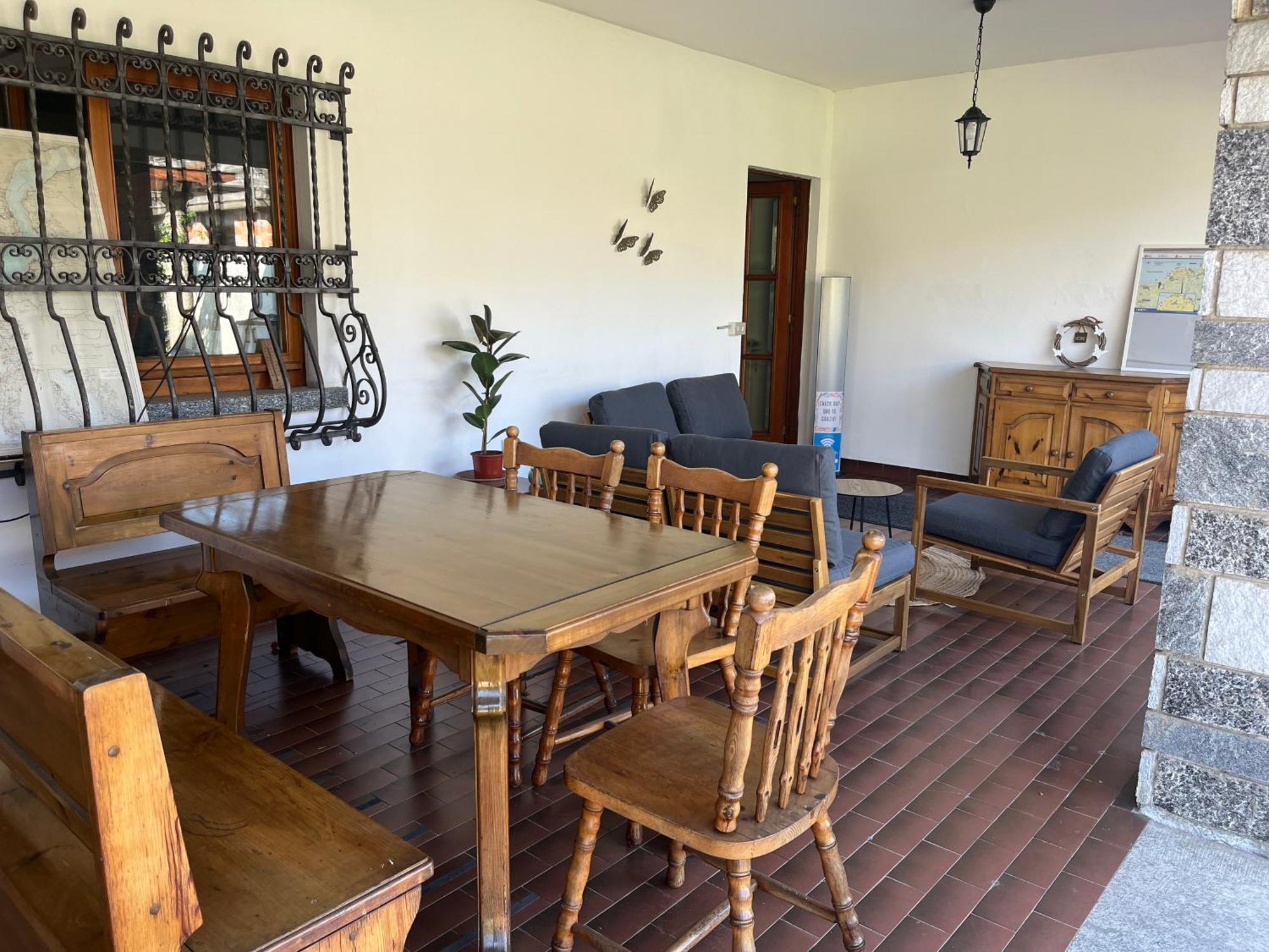 Bella Vita Guesthouse -Parcheggio Privato Interno Arona Zewnętrze zdjęcie
