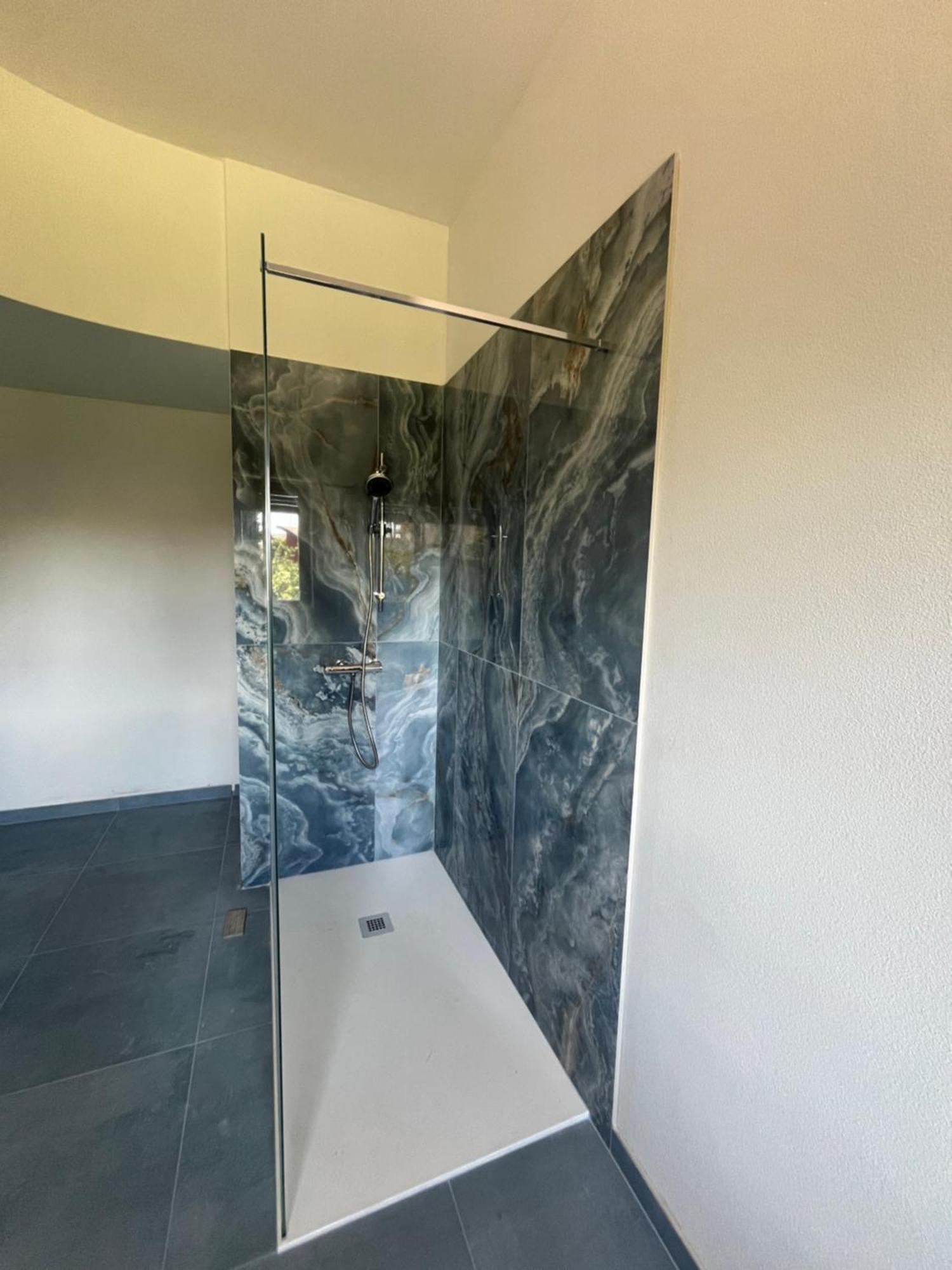 Bella Vita Guesthouse -Parcheggio Privato Interno Arona Zewnętrze zdjęcie