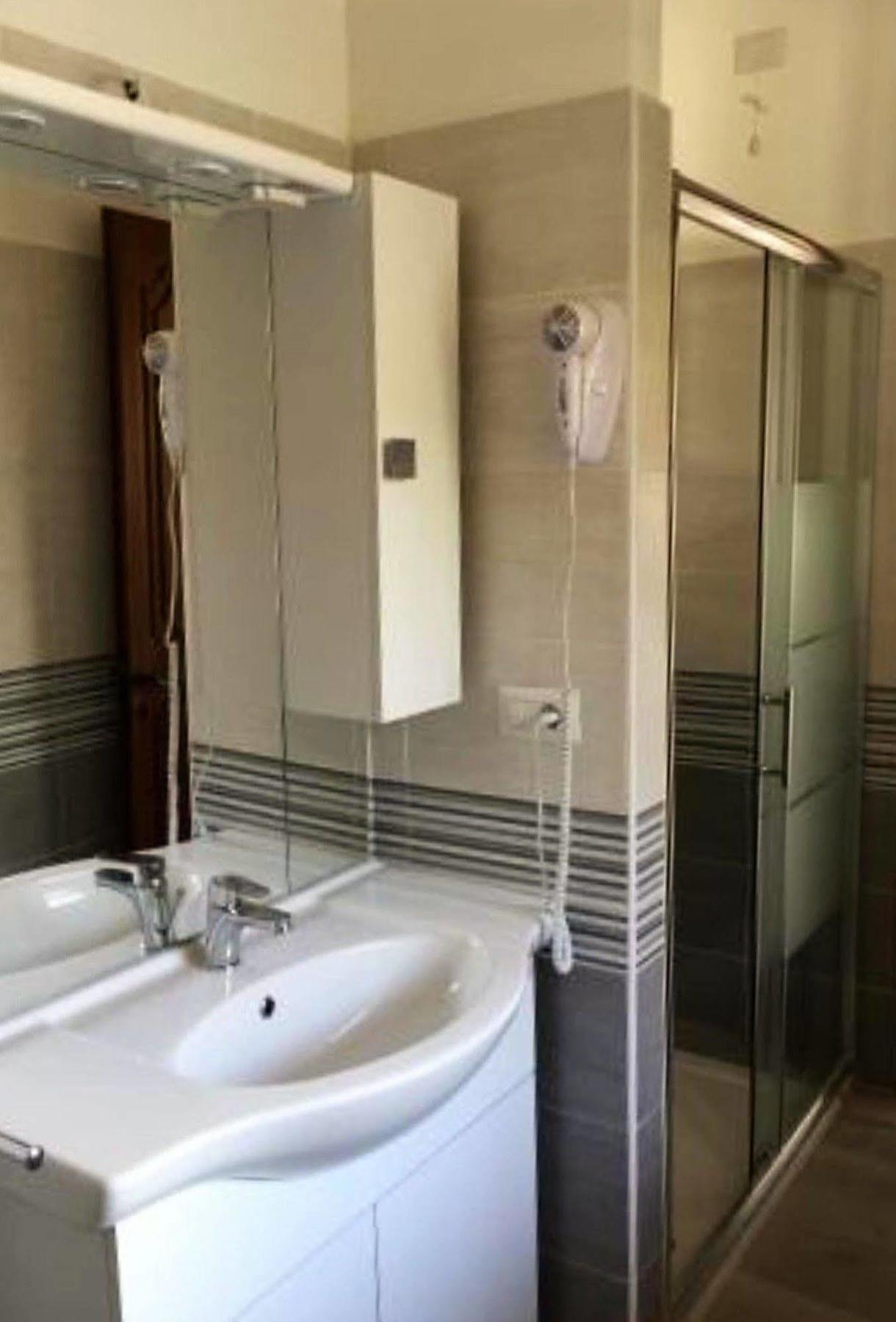 Bella Vita Guesthouse -Parcheggio Privato Interno Arona Zewnętrze zdjęcie
